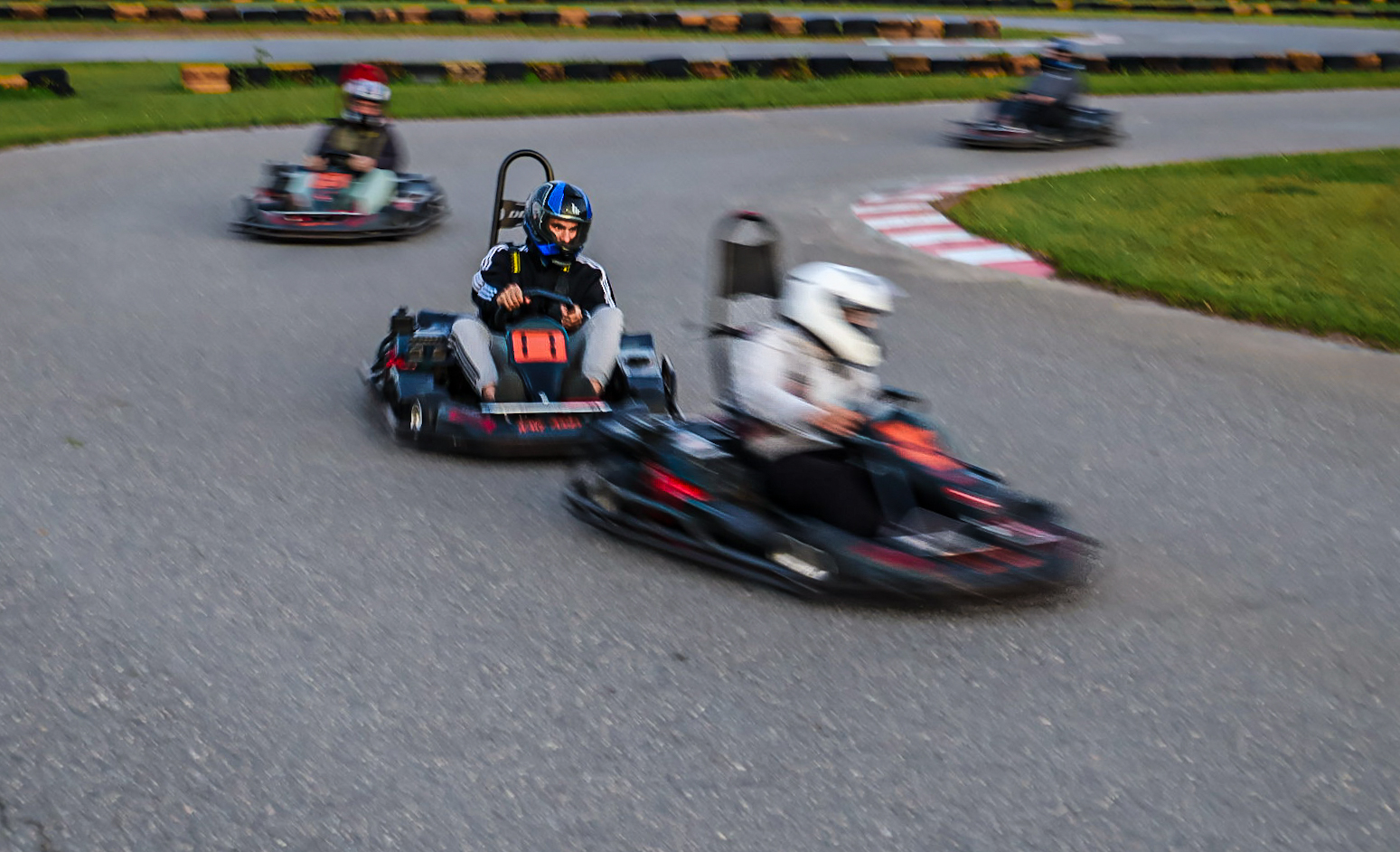 Go Kart Malia racing photo